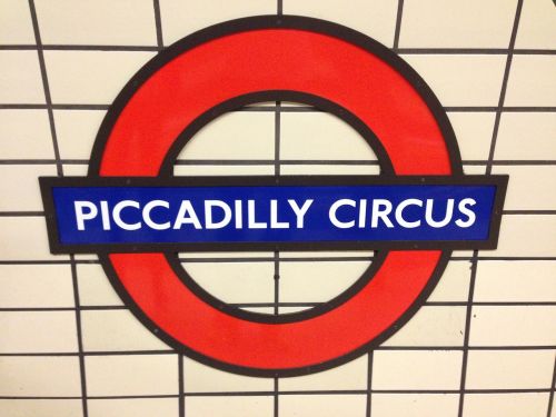 Londonas, Metro, Piccadilly