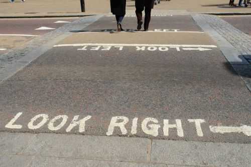 Londonas, Gatvė, Kelias, Pasižiūrėk Į Dešinę, Dėmesio, Vaikščiojimas Pėsčiomis