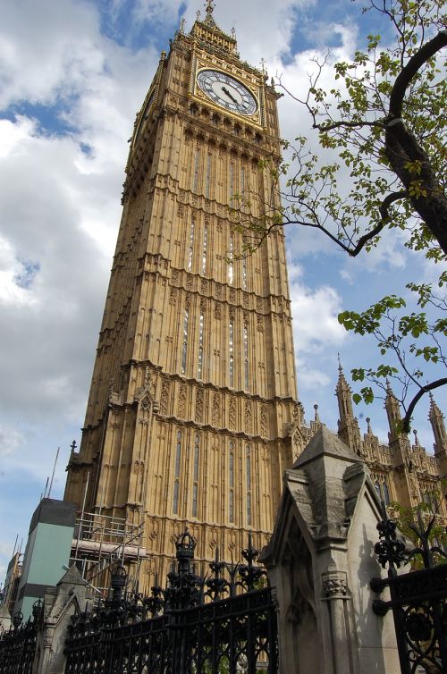 Londonas, Parlamentas, Didysis Benas