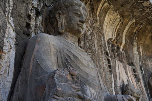 Senovės Grottai, Luoyang, Akmeninė Buda, Didelis Liu Namai