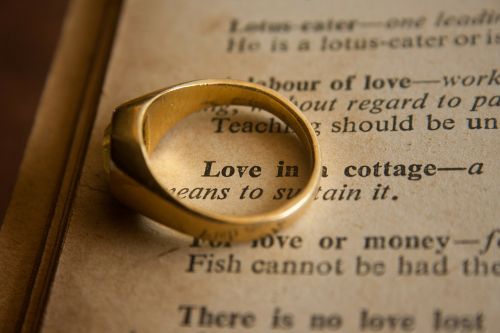 Meilė, Tekstas, Knyga, Žiedas, Puslapis, Emocija, Žodžiai, Santuoka, Išraiška, Romantika