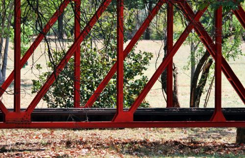 Tiltas,  Raudona,  Geležis,  Tvirtas,  Žemas,  Modelis & Nbsp,  Traukinio,  Mažas Slung Geležinkelio Modelis Tiltas