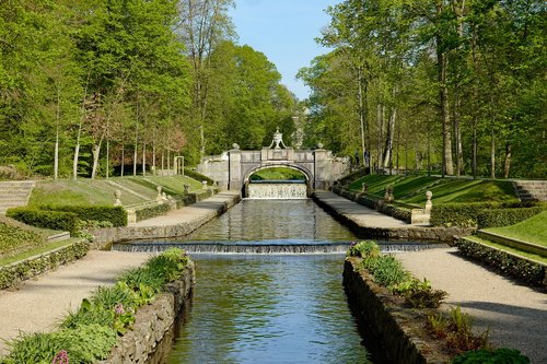 Ludwigslust-Parchim,  Schlossgarten,  Castlepark,  Akmens Tiltas
