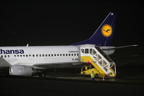 Lufthansa, Orlaivis, Boeing, Lėktuvas, Oro Uostas, Kelionė, Kelionių Aviakompanija, Aviakompanija