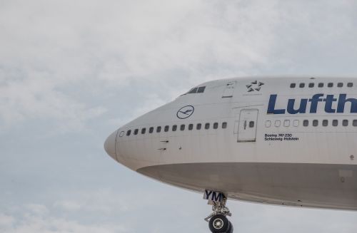 Lufthansa, Orlaivis, Boeing, Skristi, Aviacija, Lėktuvas, Oro Uostas, Mašina, Reaktyvinis, Kelionė, Turizmas, Nusileidimas, Dangus