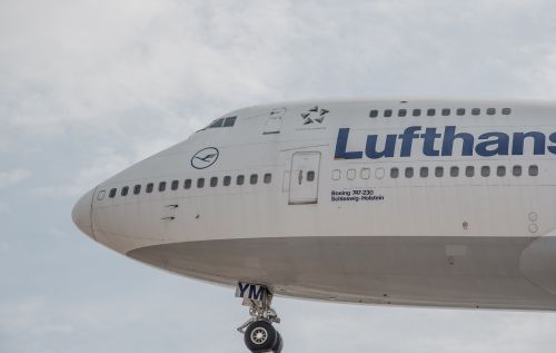 Lufthansa, Orlaivis, Boeing, Skristi, Aviacija, Lėktuvas, Oro Uostas, Mašina, Reaktyvinis, Kelionė, Turizmas, Nusileidimas, Dangus