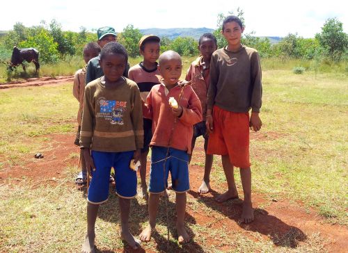 Vaikai,  Šalis,  Madagaskaras