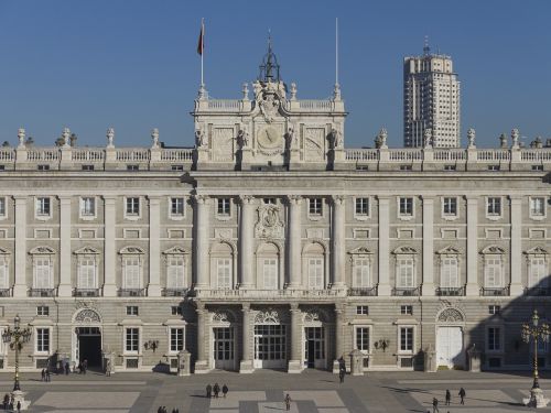 Madride, Karališkasis Rūmai, Paminklas