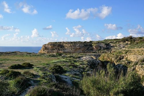 Malta, Jūra, Gamta, Sala, Šventė, Rokas, Vanduo, Premijų Žaidimas, Viduržemio Jūros, Dangus, Debesys, Serijos, Relė, Scena, Žalias, Atostogos, Kelionė, Daugiau, Meditacija, Poilsis, Turizmas, Žygis, Sportas, Lipti, Kranto, Gražus, Spa, Pieva, Laukas, Krūmas, Vasara, Žiema, Europa, Pasukti, Taikinys