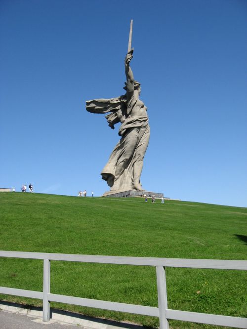 Mamayev Kurgan, Motina Tėvynė, Skulptūra, Stalingrad Metro Stotis, Volgogradas, Paminklas, Pavasaris, Mėlynas Dangus