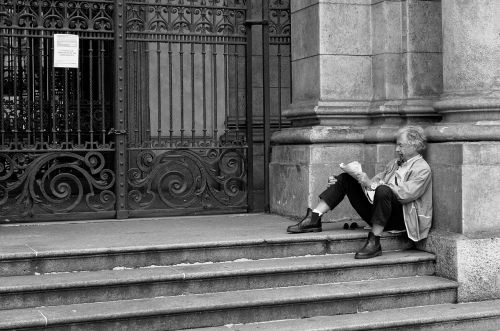Vyras,  Skaitymas,  Kopėčios,  Atsipalaiduoti,  Milanas,  Italija