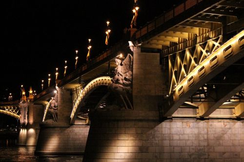 Tiltas, Budapest, Margaret, Naktį, Gyvūnų Plaučiai, Spurga, Miestas, Architektūra