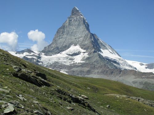 Matterhorn, Alpių, Alpės, Pieva, Mėlynas, Dangus, Debesys, Mėlynas Dangus