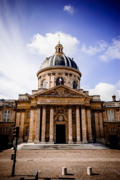 Mazarino Biblioteka, Paris, Stulpeliai, Kupolas, Architektūra