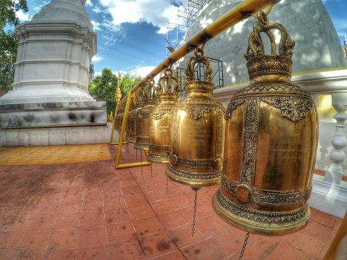 Priemonė,  Chiang Mai Tailandas,  Varpas,  Wat Phra Singh