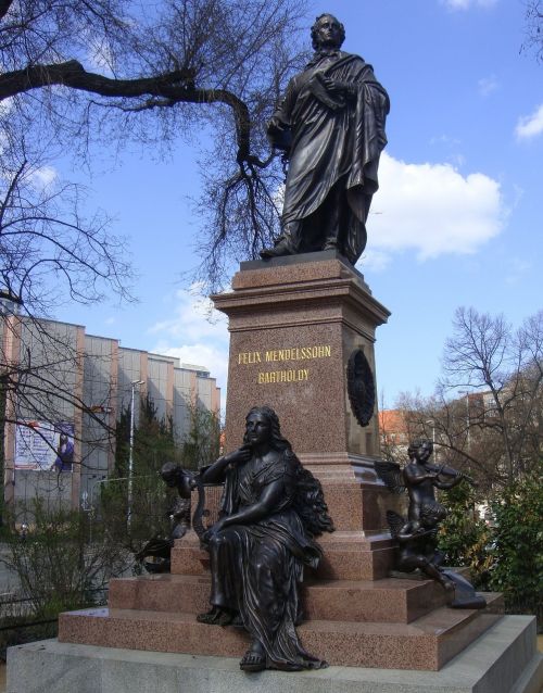 Monumentas Mendelssohn, Mendelssohn, Paminklas, Leipcigas, Bronzos Statula, Akmens Pagrindas, Lankytinos Vietos