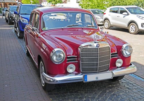 Mercedes 180, Oldtimer, 1958, Atkurta, Eksploatacinis, Patvirtintas, Dirbo, Istoriškai, Nostalgija, Daimler Benz, Whitewall Padangos, Raudonas Vynas