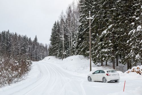 Mercedes-Benz, Automobilis, Žiema, Suomių, Kelias, Snieguotas, Sniegas, Automobilis, Kraštovaizdis, Miškas, Kelias Per Mišką, Gamta, Šaltis, Mercedes