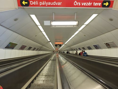 Metro, Budapest, Stairlifts
