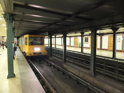 Metro, Metro Stotis, Budapest