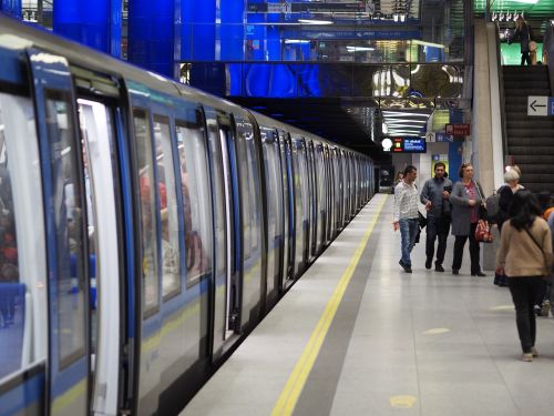 Metro, Munich, Eismas