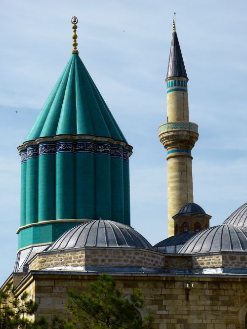 Mevlana Vienuolynas, Konya, Turkija, Minaretas
