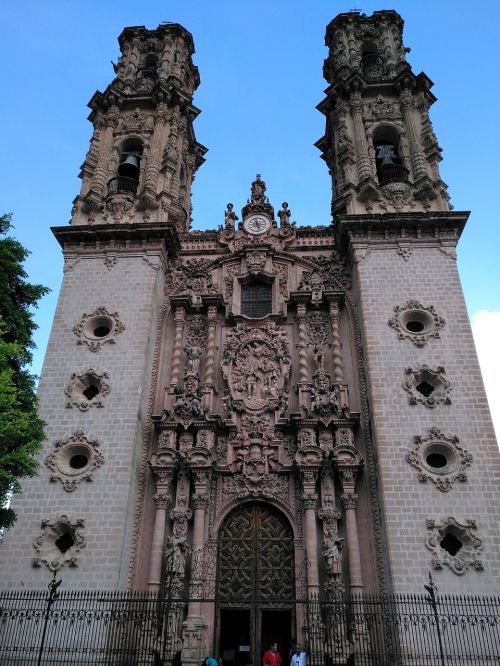 Meksika, Taxco, Bažnyčia, Architektūra