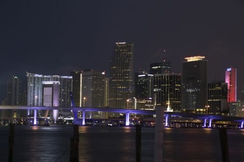 Miami, Naktis, Miestas, Florida, Panorama, Usa, Miesto Panorama, Centro, Architektūra, Vanduo, Atspindys, Dusk, Miesto, Vandenynas, Kelionė, Panoraminis, Dangoraižis, Turizmas