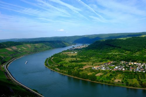 Vidurio Reino Slėnis, Vidurinis Reinas, Weltkulturebe, Sachsen, Vokietija, Rinas, Romantiškas, Dangus, Vaizdas, Upė, Rheinland, Romantika, Vanduo, Lankytinos Vietos, Turistų Atrakcijos, Istorinis, Kraštovaizdis, Gamta, Mėlynas, Vasara, Vynuogių Auginimas, Minios Surinkėjas, Boppard, Rheinsteig, Panoraminis Vaizdas, Gražus, Įspūdingas, Apžvalga, Mėlynas Dangus, Žalias, Toli, Platus, Debesys, Tolimas Vaizdas, Regėjimas, Horizontas, Šventė, Perspektyva, Atstumas, Nuotaika, Požiūris, Vaizdingas, Saugokis