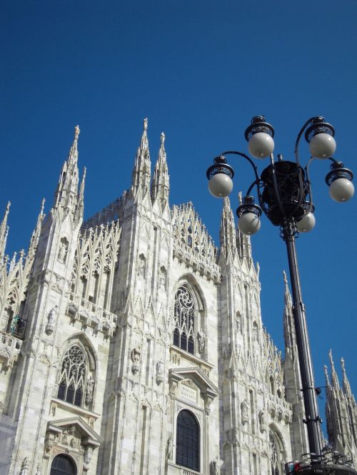 Milanas, Žibintas, Mėlynas Dangus