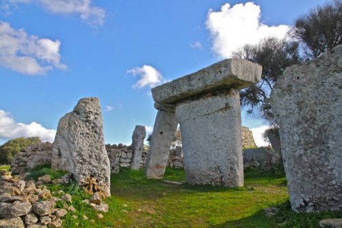 Minorca, Priešistorė, Taula