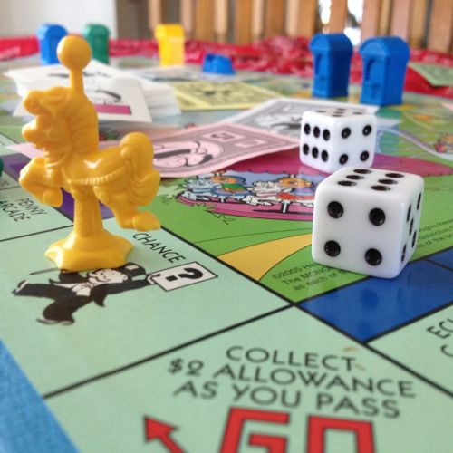 Jaunesnysis Monopolis, Monopolija, Stalo Žaidimas, Žaidimai, Žaisti