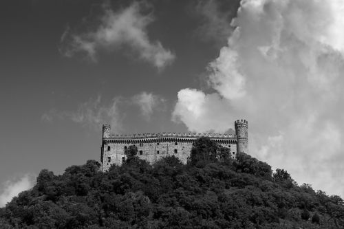Montalto Dora, Pilys, Piemonte, Istorija, Italy, Viduramžiai, Viduramžių Pilis, Fortifikacija