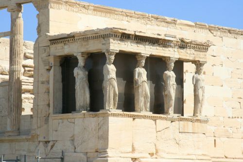 Paminklas, Erechtejon, Caryatidas