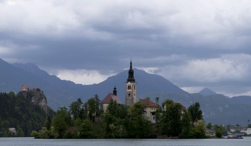 Daugiau, Bažnyčia, Bled, Slovenia