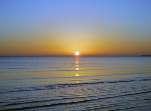 Morgenstimmung, Saulėtekis Jūroje, Dangus