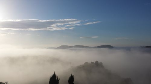 Rytas, Pavasaris, Ardèche