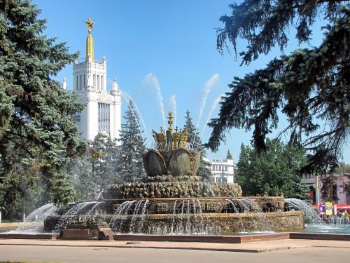 Moscow, Rusija, Fontanas, Vanduo, Skulptūra, Pastatai, Architektūra, Miesto, Medžiai, Miestas, Miestai