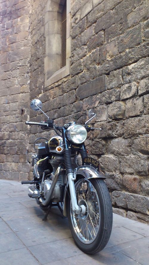 Motociklas, Transporto Priemonė, Motociklų Kelionė, Nuotykis, Oldtimer, Kolekcionavimo Objektas, Barcelona, Alėja