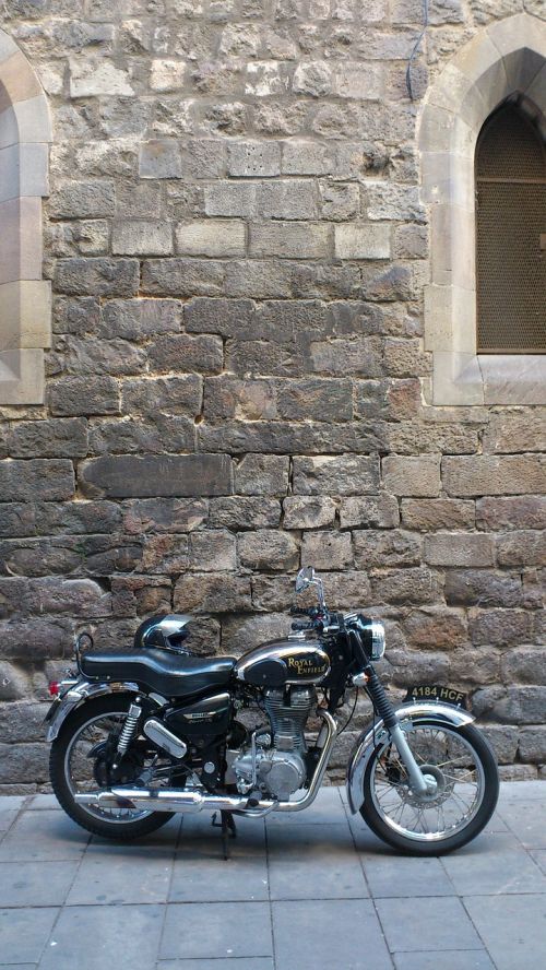 Motociklas, Transporto Priemonė, Motociklų Kelionė, Nuotykis, Oldtimer, Kolekcionavimo Objektas, Barcelona, Alėja