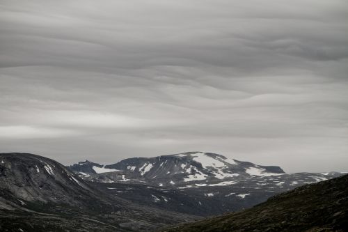 Kalnas, Debesys, Norvegija, Gamta