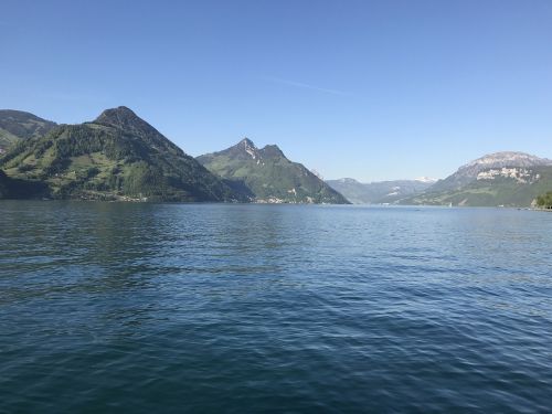 Kalnas, Ežeras, Ežero Lucerne Regionas