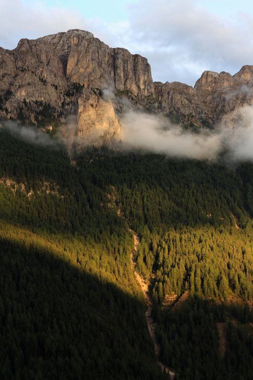 Kalnas, Dolomitai, Žibintai, Debesys, Miškas