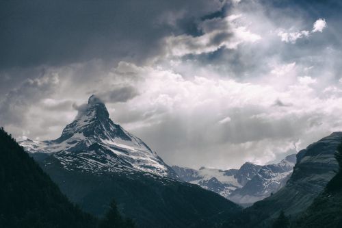 Matterhorn, Kalnas, Dangus, Debesys, Debesuota, Kelionė, Gamta, Gamtos Stebūklai