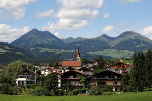 Kalnai, Kaimas, Alpių, Tyrol, Alm, Italy