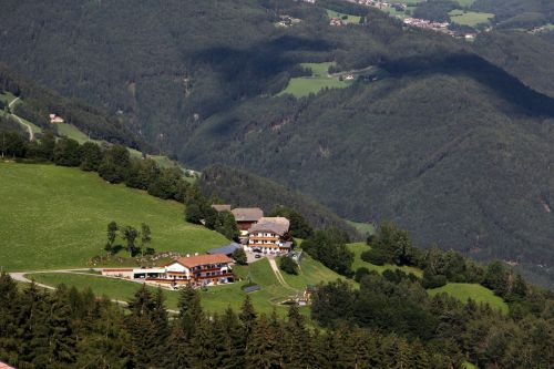 Kalnai, Kaimas, Alpių, Tyrol, Alm, Italy