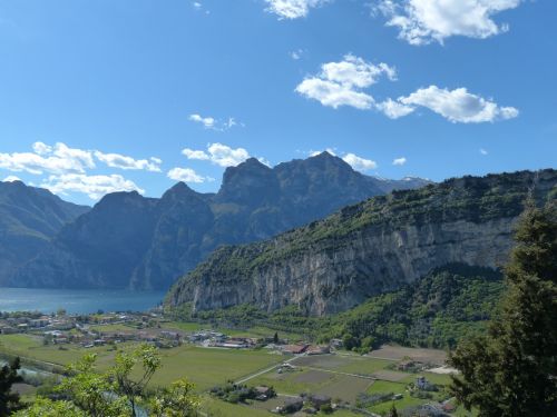 Kalnai, Garda, Monte Brione, Cima Capi, Cima Sat, Ežeras, Sarkas, Garda Kalnai