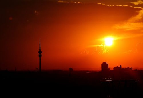 Munich, Saulėlydis, Siluetas, Panorama, Tv Bokštas, Olimpiados Bokštas, Dangus, Vakaras, Bavarija, Vakarinis Dangus, Abendstimmung, Romantiškas, Dusk