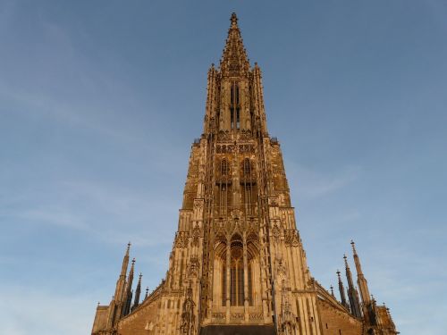 Münsteris, Dom, Bažnyčia, Pastatas, Fasadas, Architektūra, Tikėjimas, Krikščionis, Krikščionybė, Ulm, Ulmi Katedra, Vakarinė Šviesa