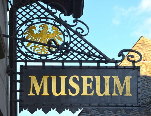 Muziejus, Skydas, Pastaba, Nosies Skydas, Herbas, Adler, Goslar, Auksas, Metalas, Geležis, Informacija, Senas, Namai